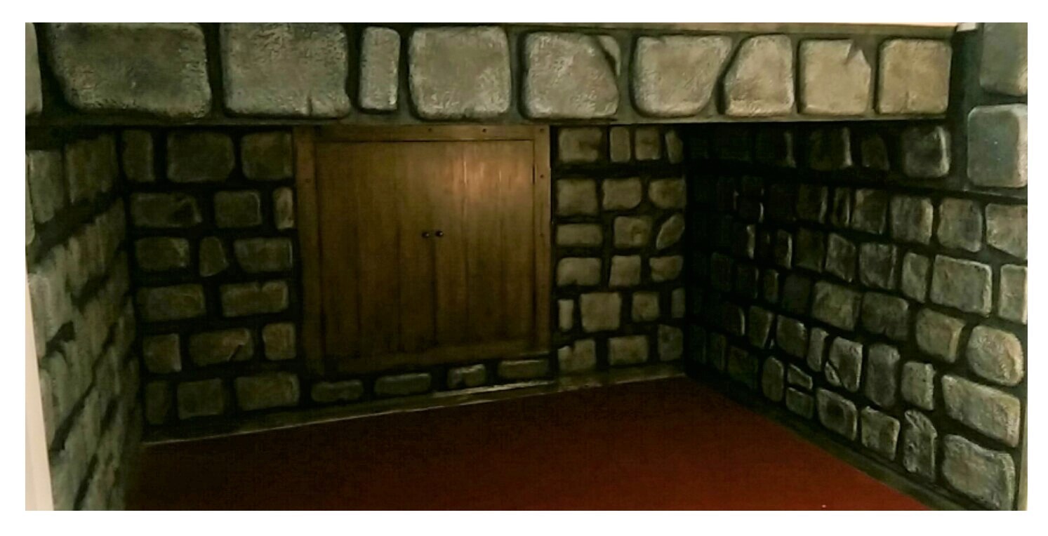 1464374455176-2 image stone room